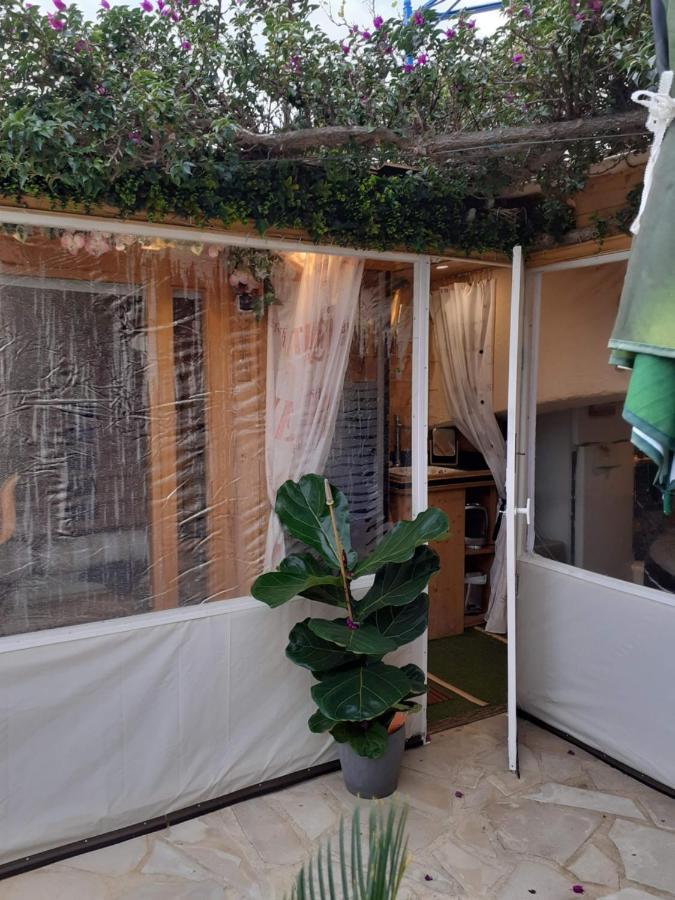 Nouveau ! Chambre D'Hote Insolite Privee " Coeurs De Pirates A Bali En Provence" Spa Sauna Massages Dans Cadre Exotique D'Amenagements Exterieurs D'Exception Ete Comme Hiver Bienvenue !!! 滨海卡瓦莱尔 外观 照片