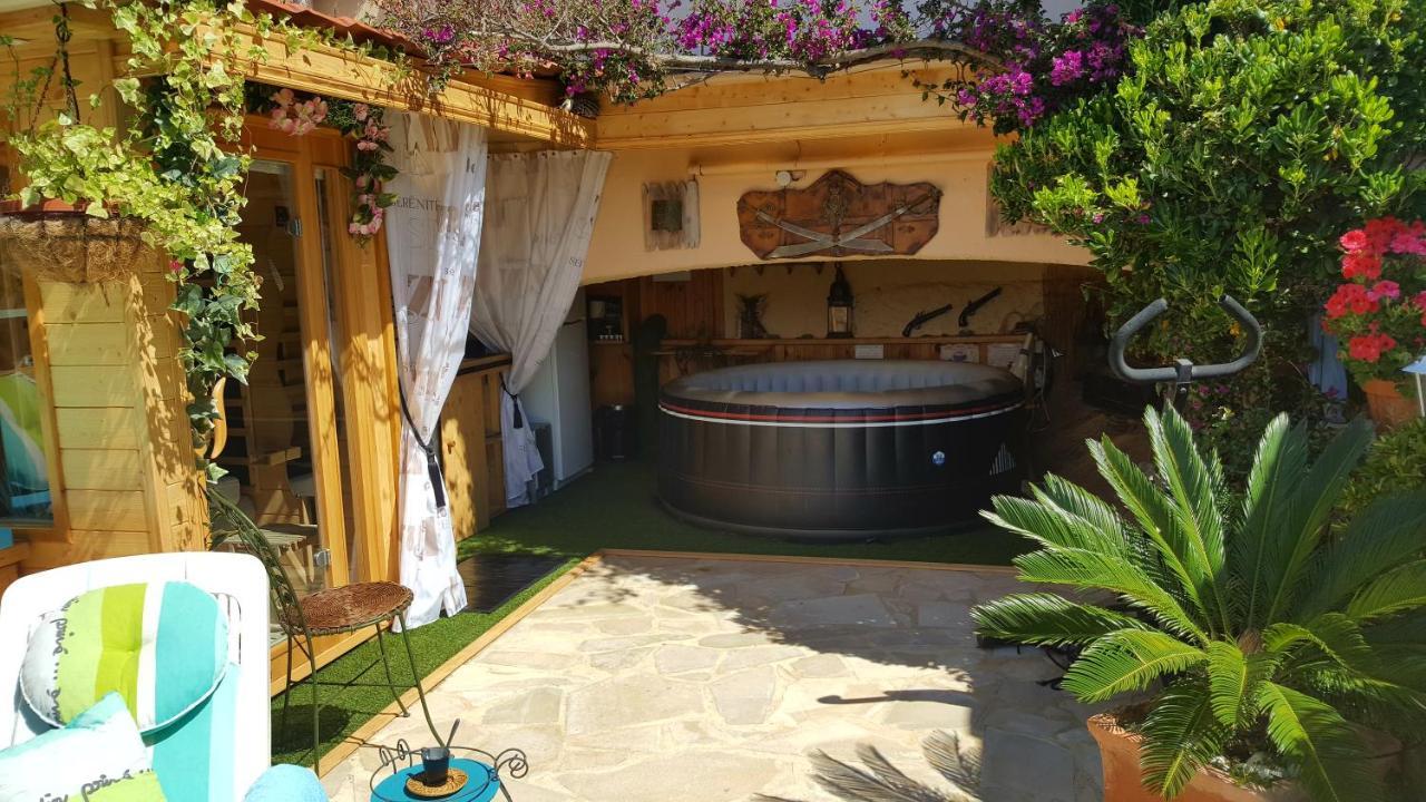 Nouveau ! Chambre D'Hote Insolite Privee " Coeurs De Pirates A Bali En Provence" Spa Sauna Massages Dans Cadre Exotique D'Amenagements Exterieurs D'Exception Ete Comme Hiver Bienvenue !!! 滨海卡瓦莱尔 外观 照片