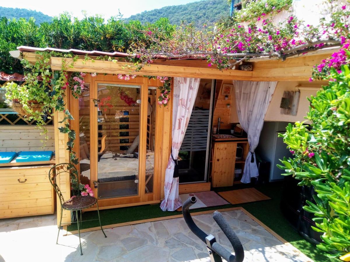 Nouveau ! Chambre D'Hote Insolite Privee " Coeurs De Pirates A Bali En Provence" Spa Sauna Massages Dans Cadre Exotique D'Amenagements Exterieurs D'Exception Ete Comme Hiver Bienvenue !!! 滨海卡瓦莱尔 外观 照片