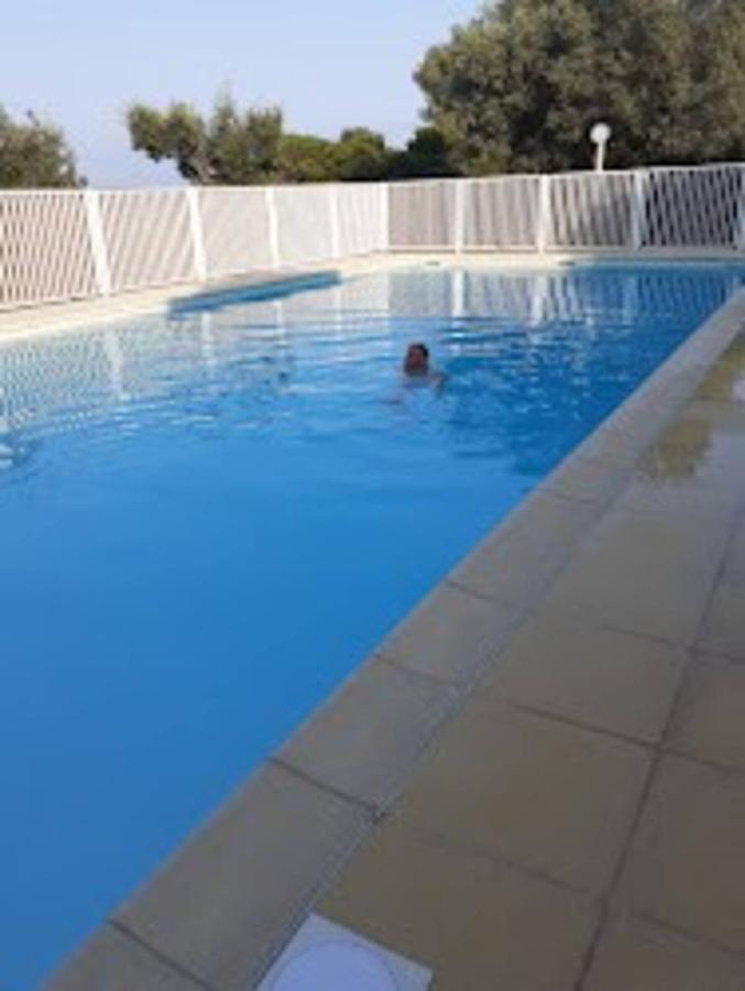 Nouveau ! Chambre D'Hote Insolite Privee " Coeurs De Pirates A Bali En Provence" Spa Sauna Massages Dans Cadre Exotique D'Amenagements Exterieurs D'Exception Ete Comme Hiver Bienvenue !!! 滨海卡瓦莱尔 外观 照片